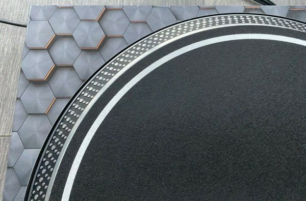 Technics SL-1200 / 1210 MK2 3D Hexagon Faceplate - Image 4