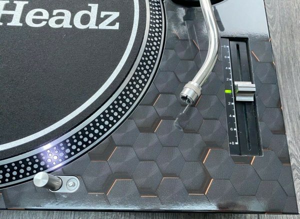 Technics SL-1200 / 1210 MK2 3D Hexagon Faceplate - Image 6